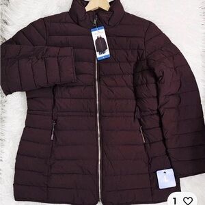 Brand New Women's Puffer Jacket - Burgundy size Small